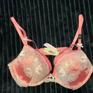 Price Drop!!!Victoria’s Secret Dream Angels push up bra